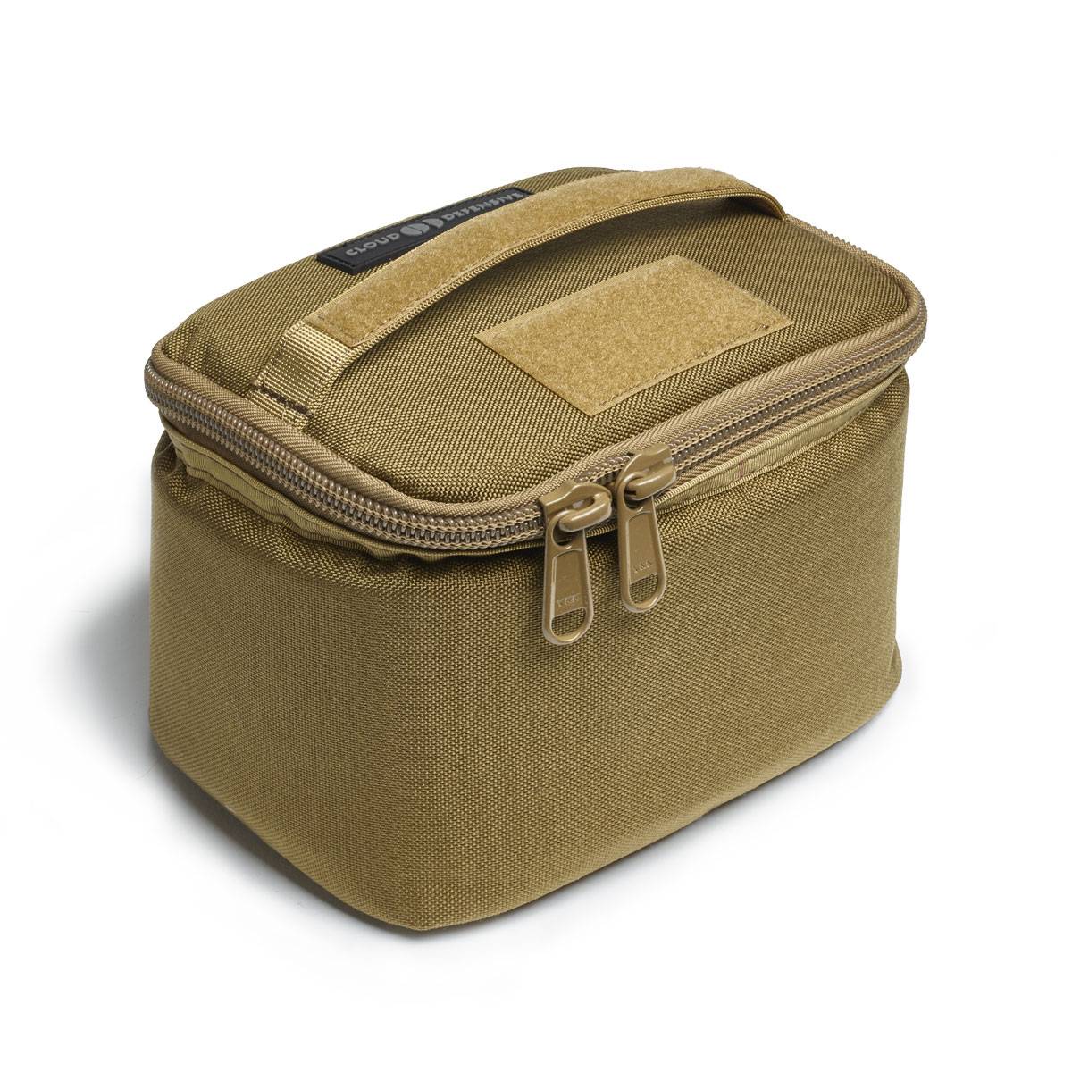 Front view on coyote brown transport bag zipped